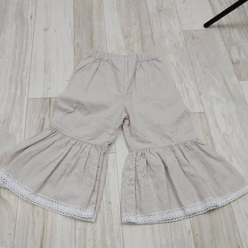 Unbranded Boutique Size 4 Khaki Ruffled Pants Crochet Lace.